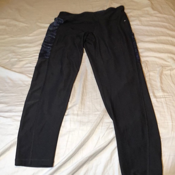 Black Leggings with Subtle Blue and Green Sides - Picture 3 of 8